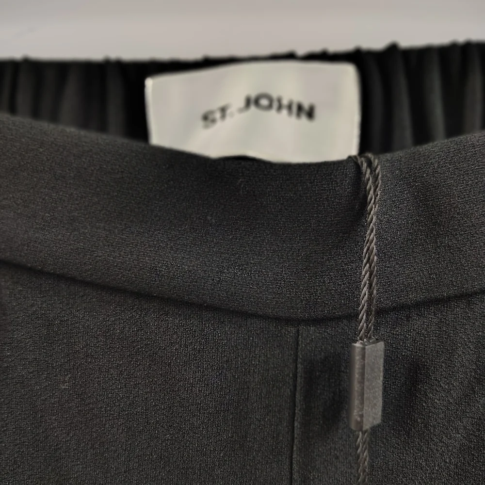St. John Mid Rise Wide Leg Pants | Size XS | Black | NWT